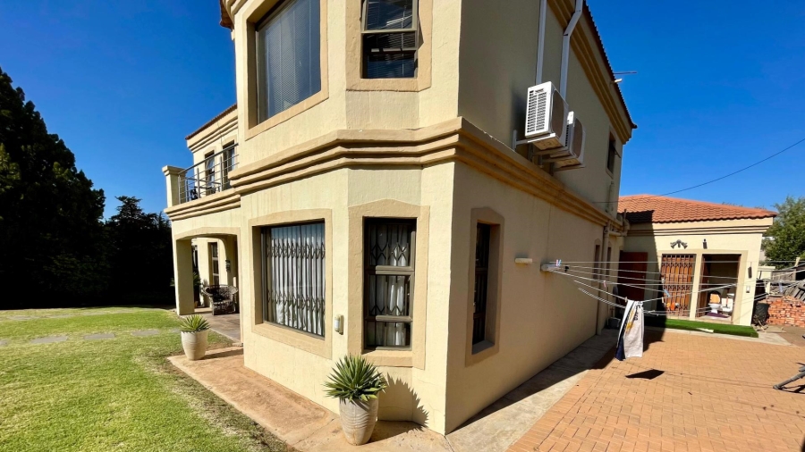 3 Bedroom Property for Sale in Universitas Free State